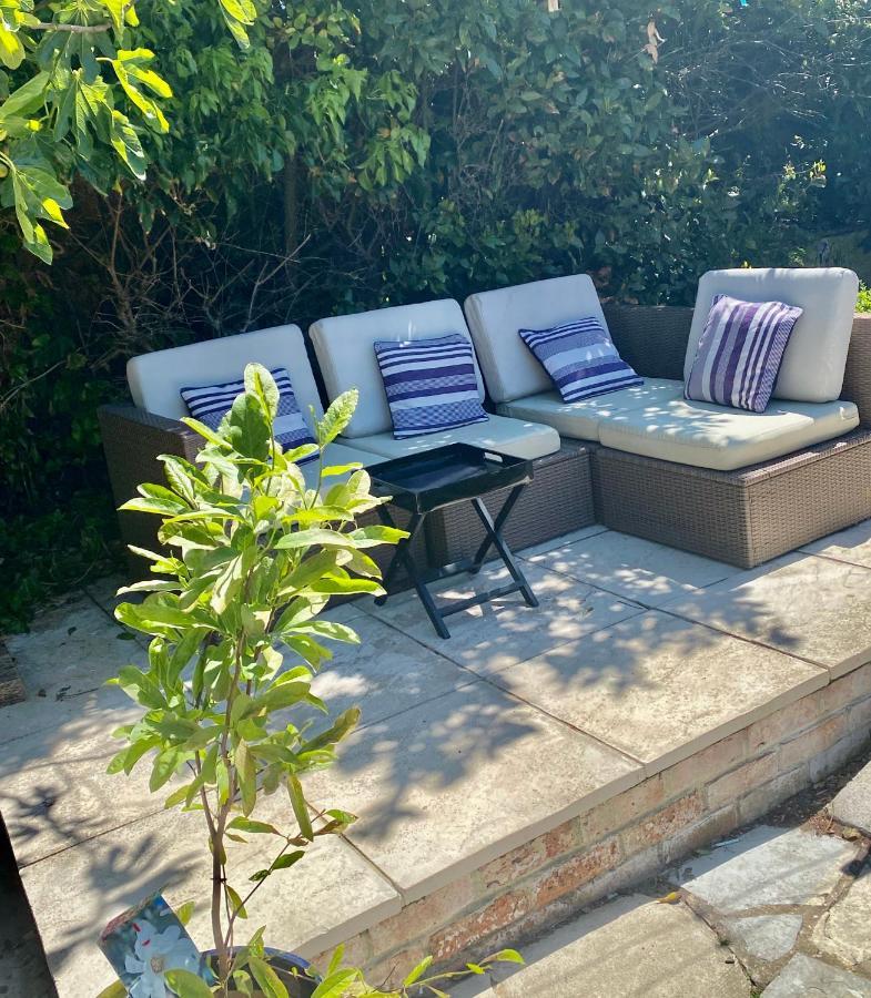 Monmouth House Apartments, Lyme Regis Old Town, Dog Friendly, Parking Экстерьер фото