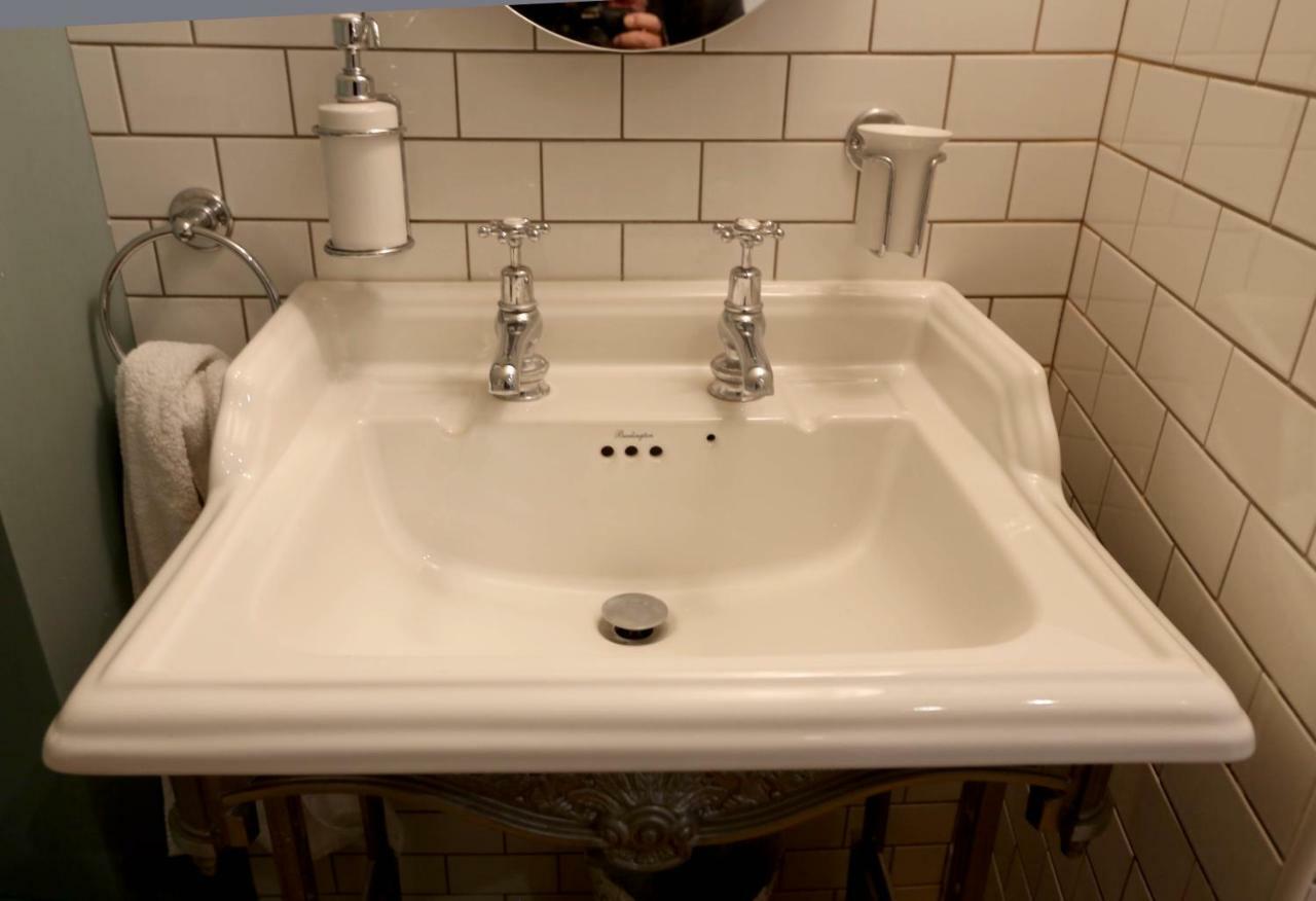 Monmouth House Apartments, Lyme Regis Old Town, Dog Friendly, Parking Экстерьер фото