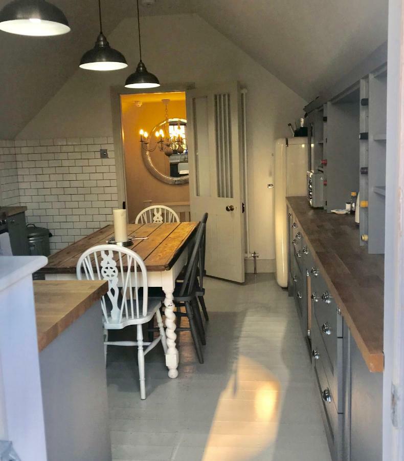 Monmouth House Apartments, Lyme Regis Old Town, Dog Friendly, Parking Экстерьер фото